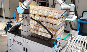 Robot palletizer - great end-of-line solution